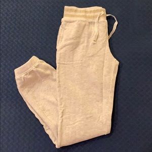Gap cream colored sweatpants